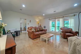 906 & 828 Water St, Webberville, TX 78653 - Photo 5