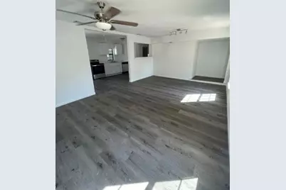 613 S Saunders Street, Seguin, TX 78155 - Photo 13