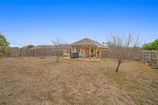 111 Lynn Crest Bend, Buda, TX 78610 - Photo 15