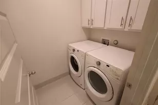 2101 Town Centre Dr, Round Rock, TX 78664 - Photo 7