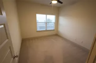 2101 Town Centre Dr, Round Rock, TX 78664 - Photo 13