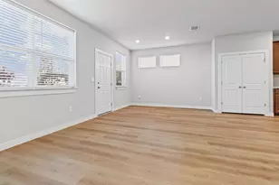 7116 Silver Star Ln, Austin, TX 78744 - Photo 5