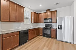 7116 Silver Star Ln, Austin, TX 78744 - Photo 9