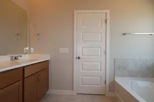 4608 Lava Is Dr, Austin, TX 78747 - Photo 9