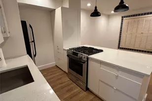 505 W 7th St, Austin, TX 78701 - Photo 5