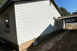 705 E Hwy 82, Nocona, TX 76255 - Photo 3