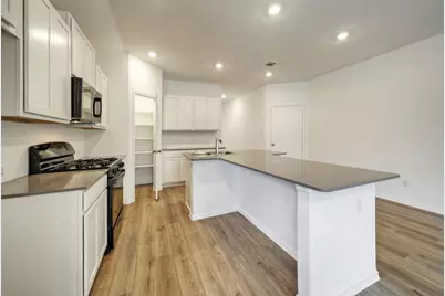 108 Montego Street, Hutto, TX 78634 - Photo 7