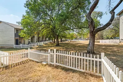 1806 River Crossing Cr Circle #D, Austin, TX 78741 - Photo 23