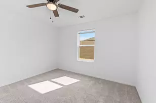 224 Night Riders Wy, Jarrell, TX 76537 - Photo 37