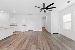 224 Night Riders Wy, Jarrell, TX 76537 - Photo 19