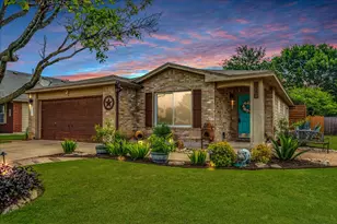 519 S Pauley Dr, Hutto, TX 78634 - Photo 1