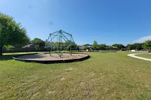 519 S Pauley Dr, Hutto, TX 78634 - Photo 33