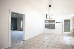 3311 Crystal Cir, Taylor, TX 76574 - Photo 7