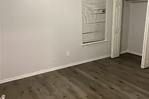 309 S Ave C, Elgin, TX 78621 - Photo 9