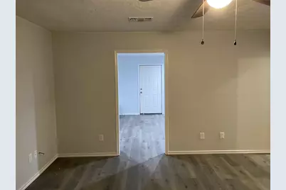 309 S Avenue C #A, Elgin, TX 78621 - Photo 7