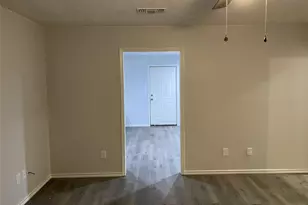 309 S Ave C, Elgin, TX 78621 - Photo 7