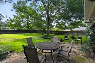 1622 Twin Island Dr Dr, Lockhart, TX 78644 - Photo 3