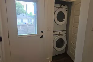 7601 Carver Ave, Austin, TX 78752 - Photo 13