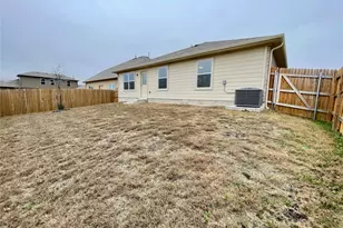 10824 Gonzales Ranger Pass, Austin, TX 78754 - Photo 33
