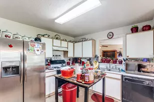 10007 Raymondville Rd, Houston, TX 77093 - Photo 9