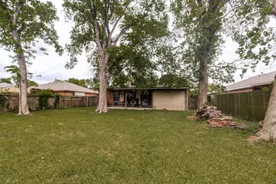 10007 Raymondville Road, Houston, TX 77093 - Photo 17