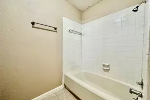 1611 Onion Creek Village Dr, Round Rock, TX 78664 - Photo 17