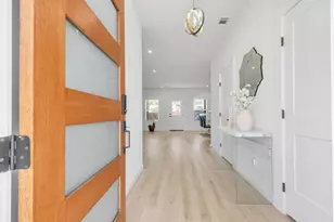 2307 Lathan Ln, Taylor, TX 76574 - Photo 3