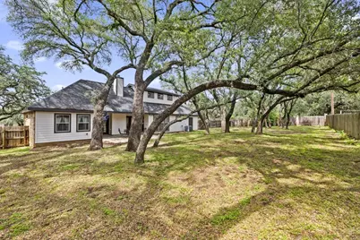 101 Winding Oak Drive, Johnson City, TX 78636 - Photo 33