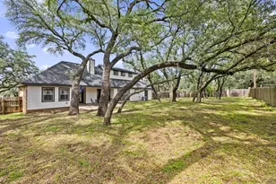 101 Winding Oak Dr, Johnson City, TX 78636 - Photo 33