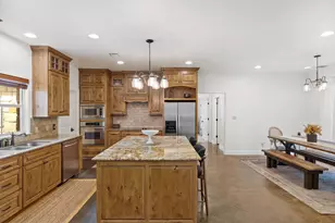 101 Winding Oak Dr, Johnson City, TX 78636 - Photo 11