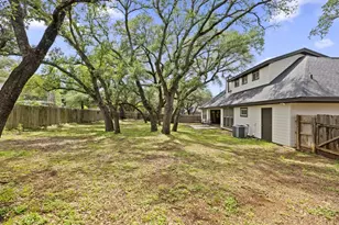 101 Winding Oak Dr, Johnson City, TX 78636 - Photo 33