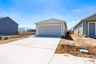 177 Pink Footed Pass, Uhland, TX 78640 - Photo 3