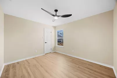 1002 Crestview Street, Round Rock, TX 78681 - Photo 33