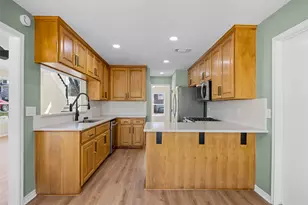 1002 Crestview St, Round Rock, TX 78681 - Photo 13