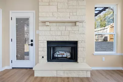 1002 Crestview Street, Round Rock, TX 78681 - Photo 9