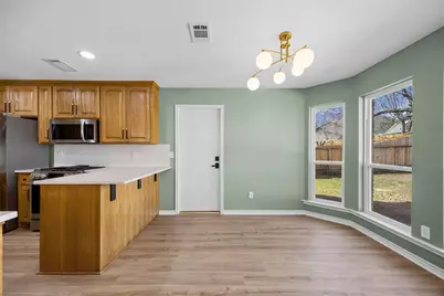 1002 Crestview Street, Round Rock, TX 78681 - Photo 13