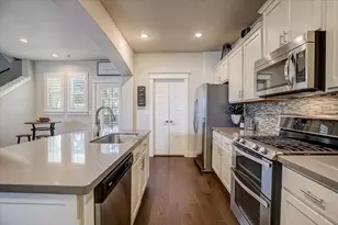 11102 Railway Ln, Austin, TX 78717 - Photo 9