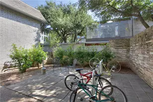 816 W N Loop Blvd, Austin, TX 78756 - Photo 15