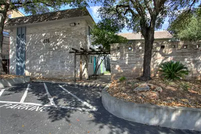 816 W North Loop Boulevard #111, Austin, TX 78756 - Photo 1