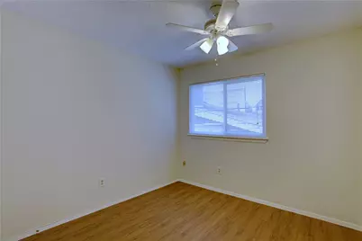 816 W North Loop Boulevard #111, Austin, TX 78756 - Photo 11