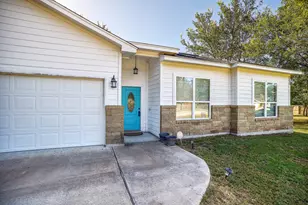 225 Waikakaaua Dr, Bastrop, TX 78602 - Photo 1
