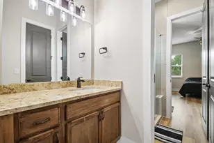 21422 Santa Rosa Ave, Lago Vista, TX 78645 - Photo 23