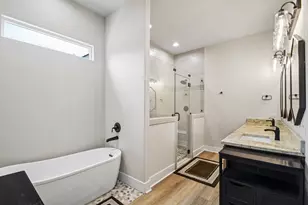 21422 Santa Rosa Ave, Lago Vista, TX 78645 - Photo 17