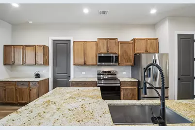 21422 Santa Rosa Avenue, Lago Vista, TX 78645 - Photo 11