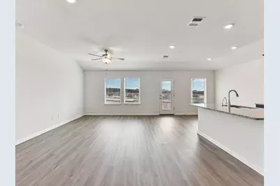144 Sleep Hollow, Jarrell, TX 76537 - Photo 3