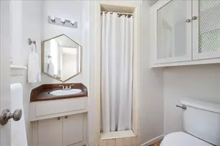 8102 Shadowood Dr, Austin, TX 78757 - Photo 15