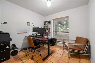 8102 Shadowood Dr, Austin, TX 78757 - Photo 17