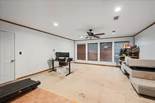 8102 Shadowood Dr, Austin, TX 78757 - Photo 13