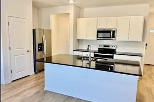 12813 Summer Vlg Dr, Buda, TX 78610 - Photo 3