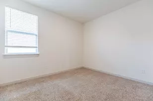 305 Fairfax Ave, San Marcos, TX 78666 - Photo 17